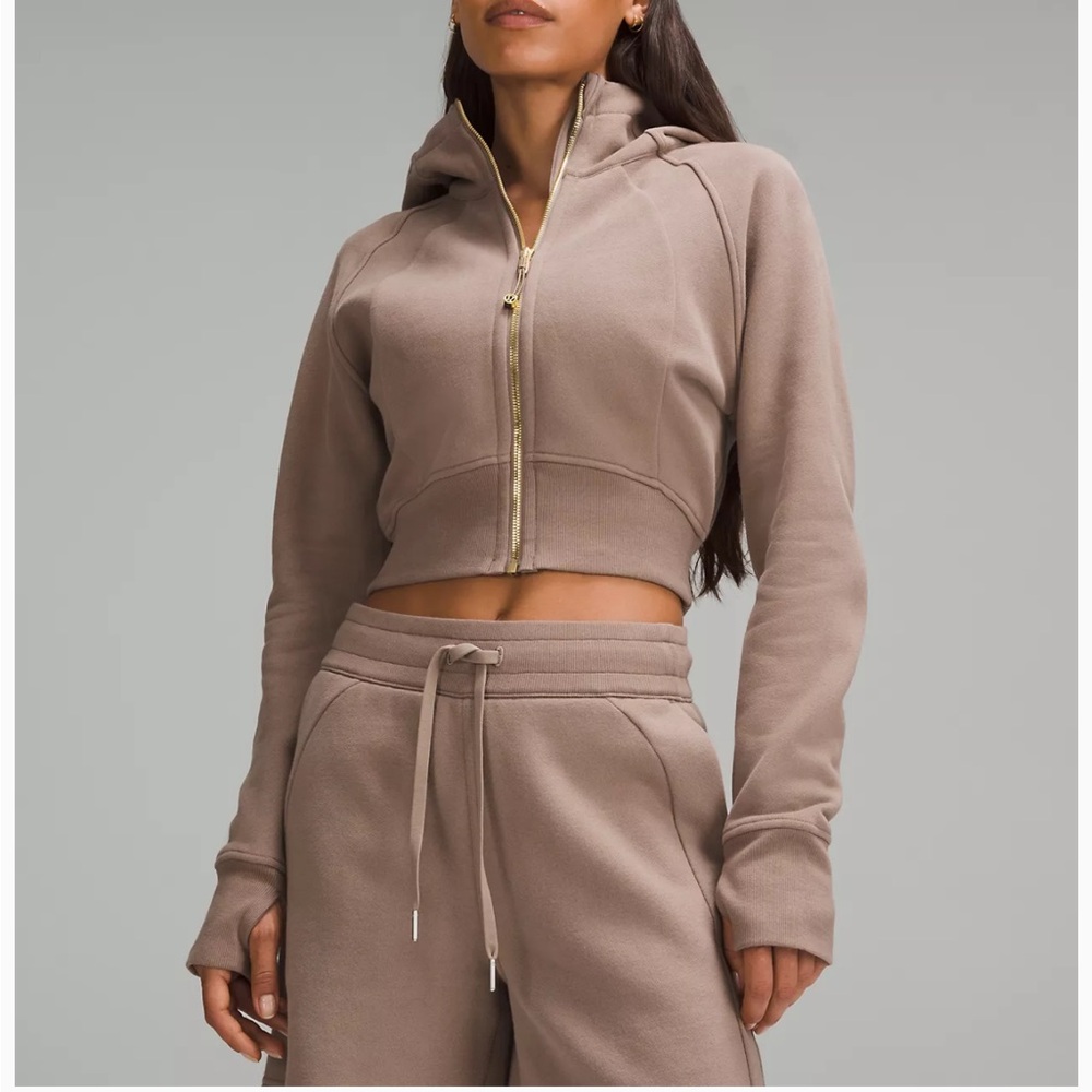 NWT LULULEMON SCUBA HOODIE